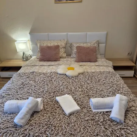 Oak & Cozy Vt Апартамент *
