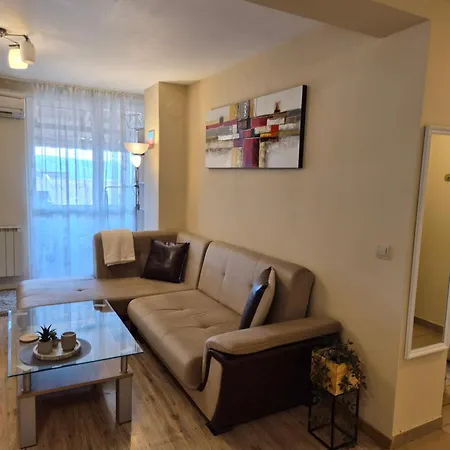 Апартамент Oak & Cozy Vt *